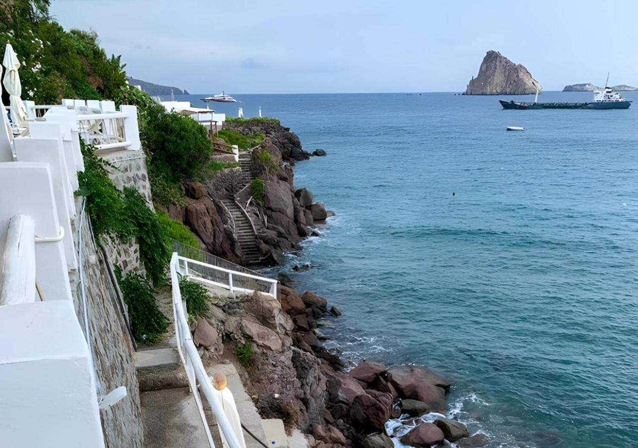 La Piazza Luxury Hotel & Spa Panarea Exterior foto