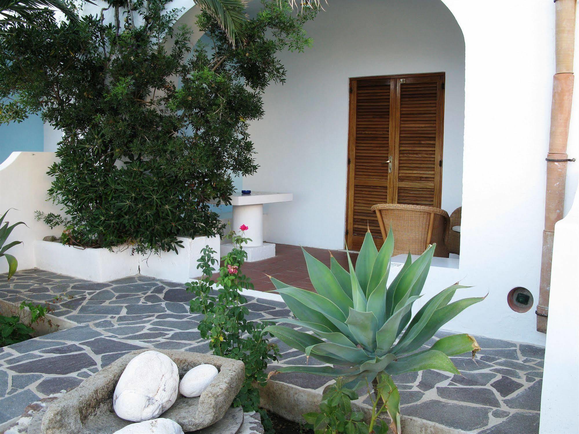 La Piazza Luxury Hotel & Spa Panarea Exterior foto
