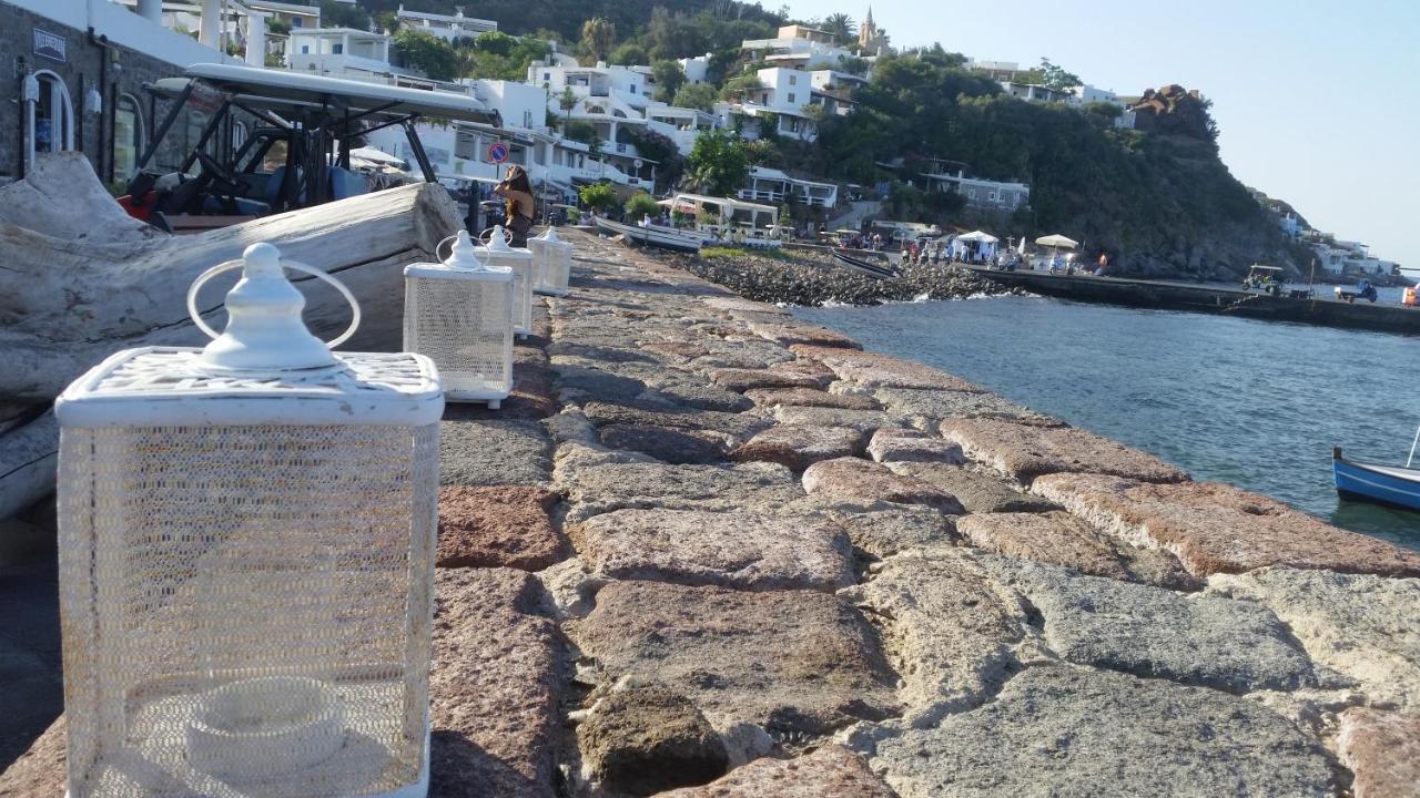 La Piazza Luxury Hotel & Spa Panarea Exterior foto
